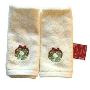Avanti Christmas Fingertip Towels Embroidered Wreath Holly Set of 2 Ivory